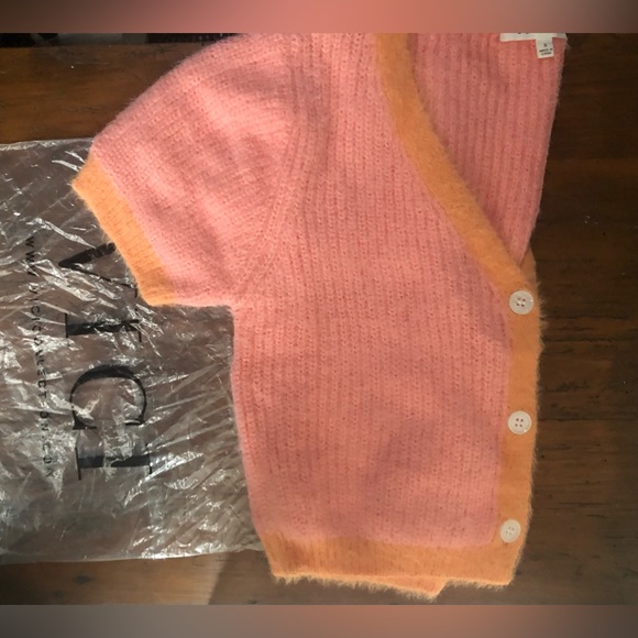 VICI fuzzy eyelash style sweater NEW cropped, short sleeve, coral RE $60 S - Picture 9 of 16